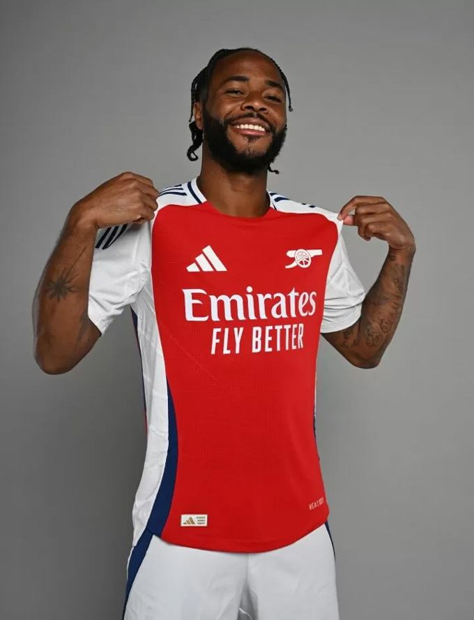 Tân binh Sterling có lương cao nhất tại Arsenal, nhưng sẽ được Chelsea trả một nửa